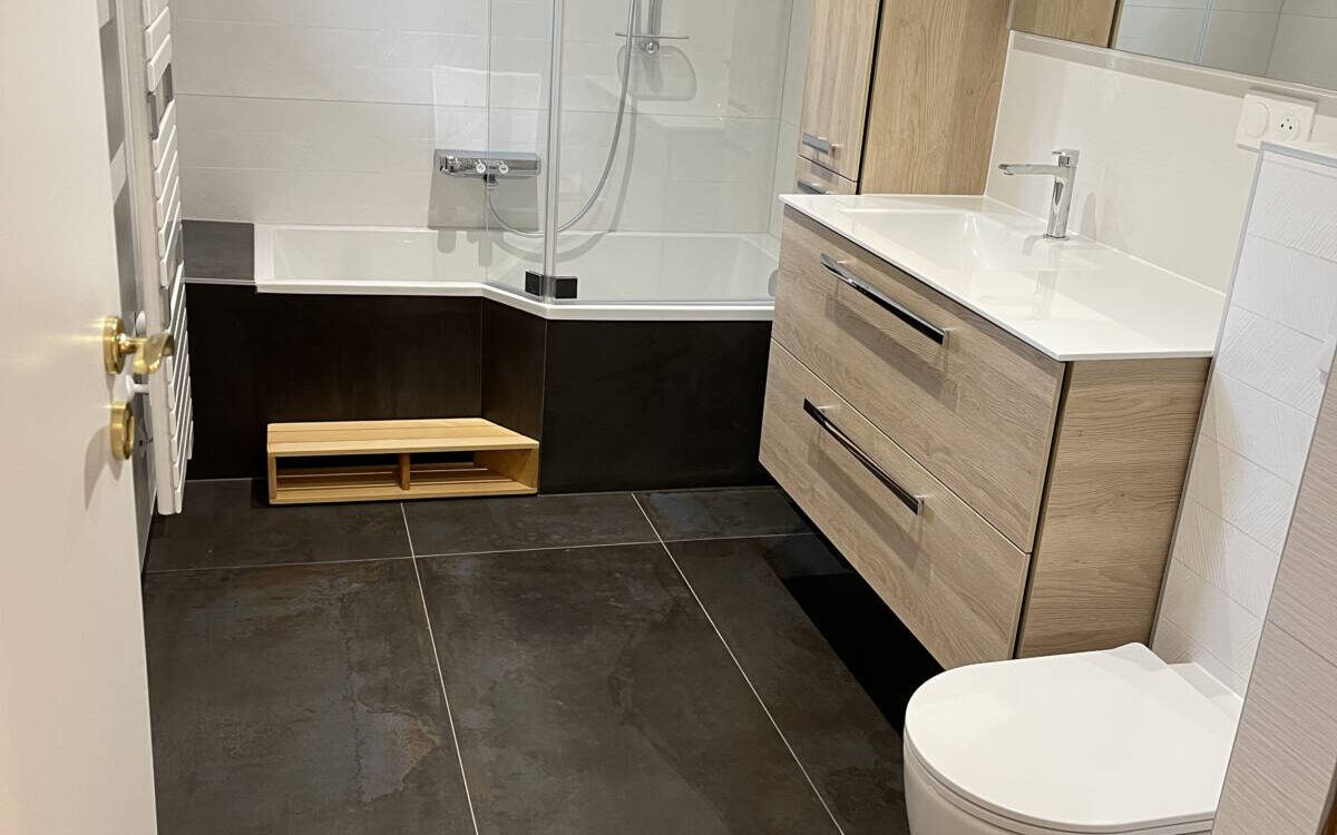 IMAGE00044 1200X750 | Qualitec Comment intégrer des solutions de rangement intelligentes dans une petite salle de bain ? Riedisheim