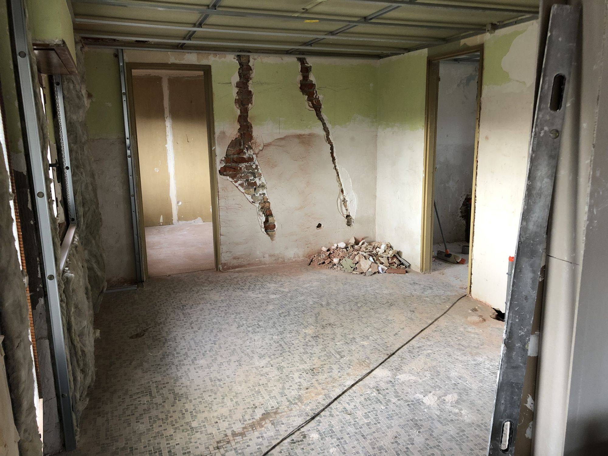 Quelles sont les étapes essentielles pour une démolition intérieure de mur en toute sécurité ? Riedisheim